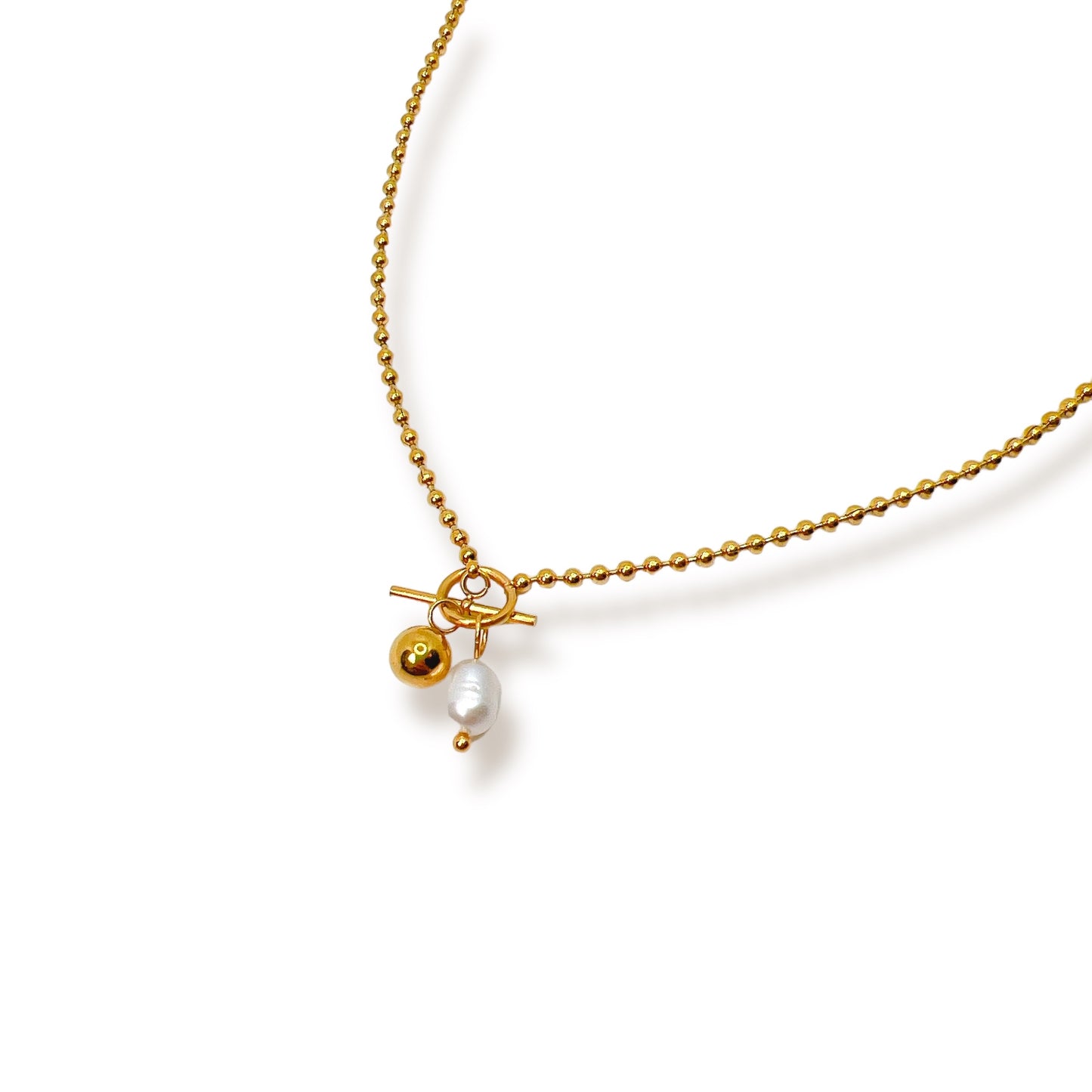 Baroque Pearl Buckle Necklace