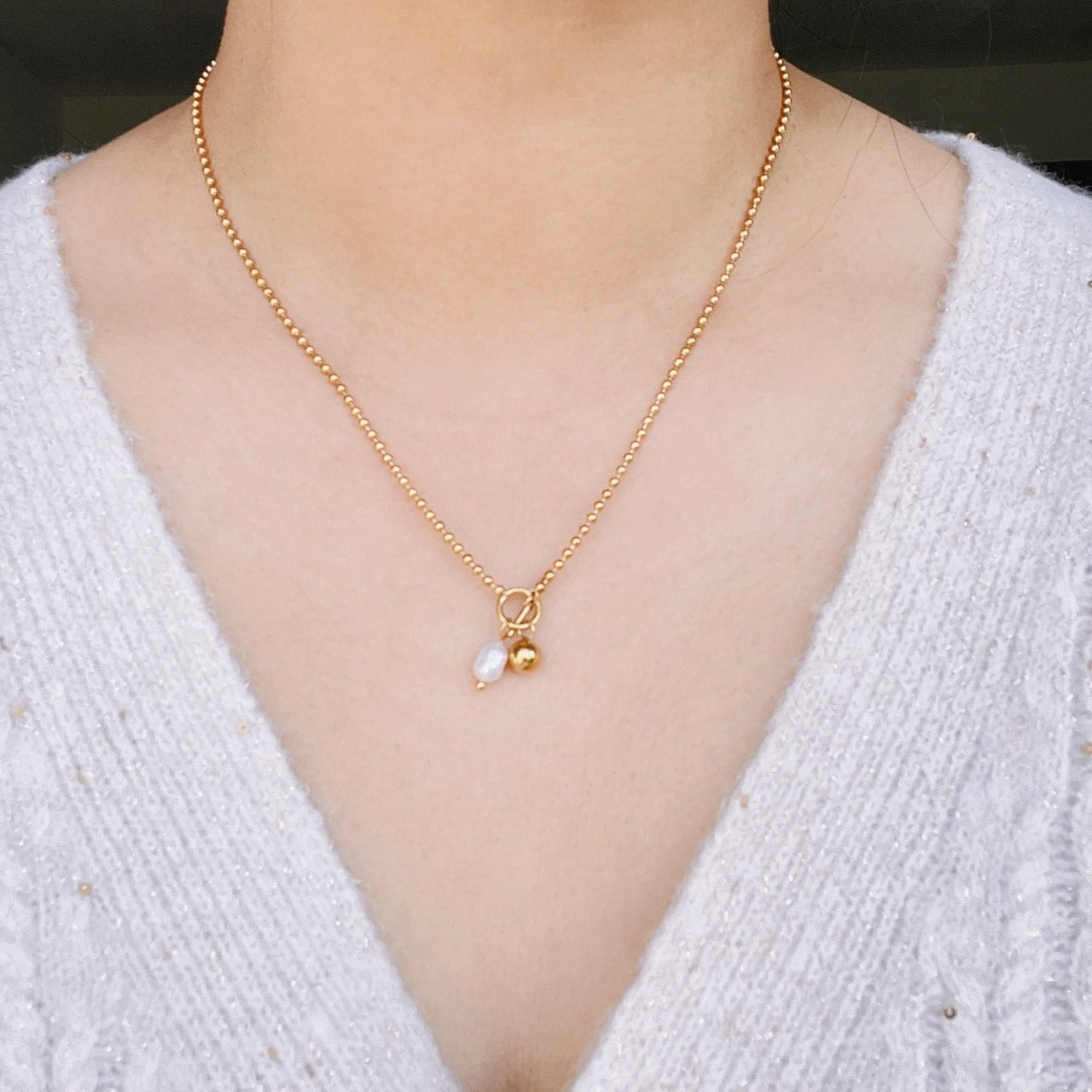 Baroque Pearl Buckle Necklace