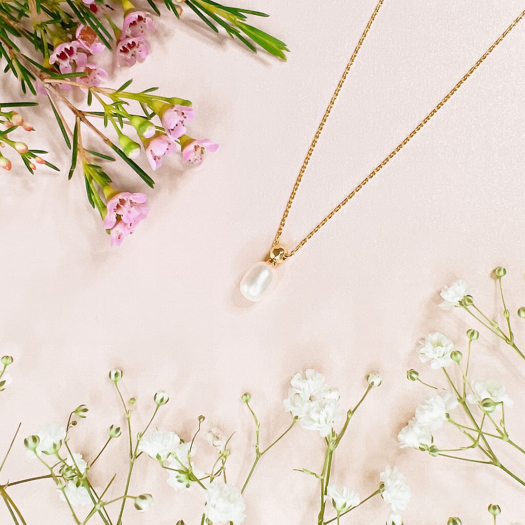 Vintage Fashion Perfume Bottle Pearl Necklace